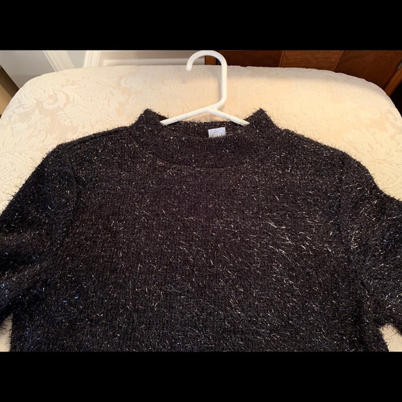 Black long sleeve - Picture 2 of 3